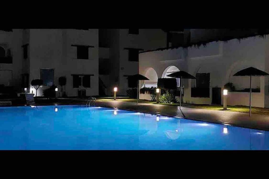 Complexe Bella Vista Cabo Negro Martil Mdiq Avec Piscines Plage Wifi Bagian luar foto
