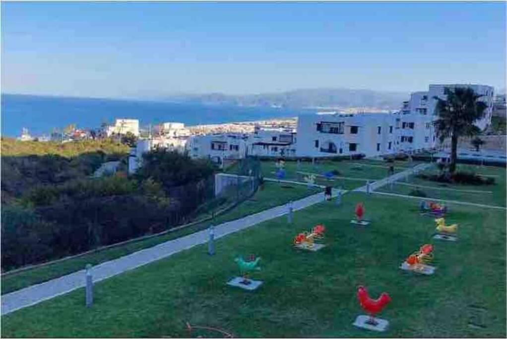 Complexe Bella Vista Cabo Negro Martil Mdiq Avec Piscines Plage Wifi Bagian luar foto